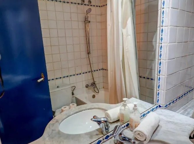 Barco Attic By Hello Homes سيدجيس